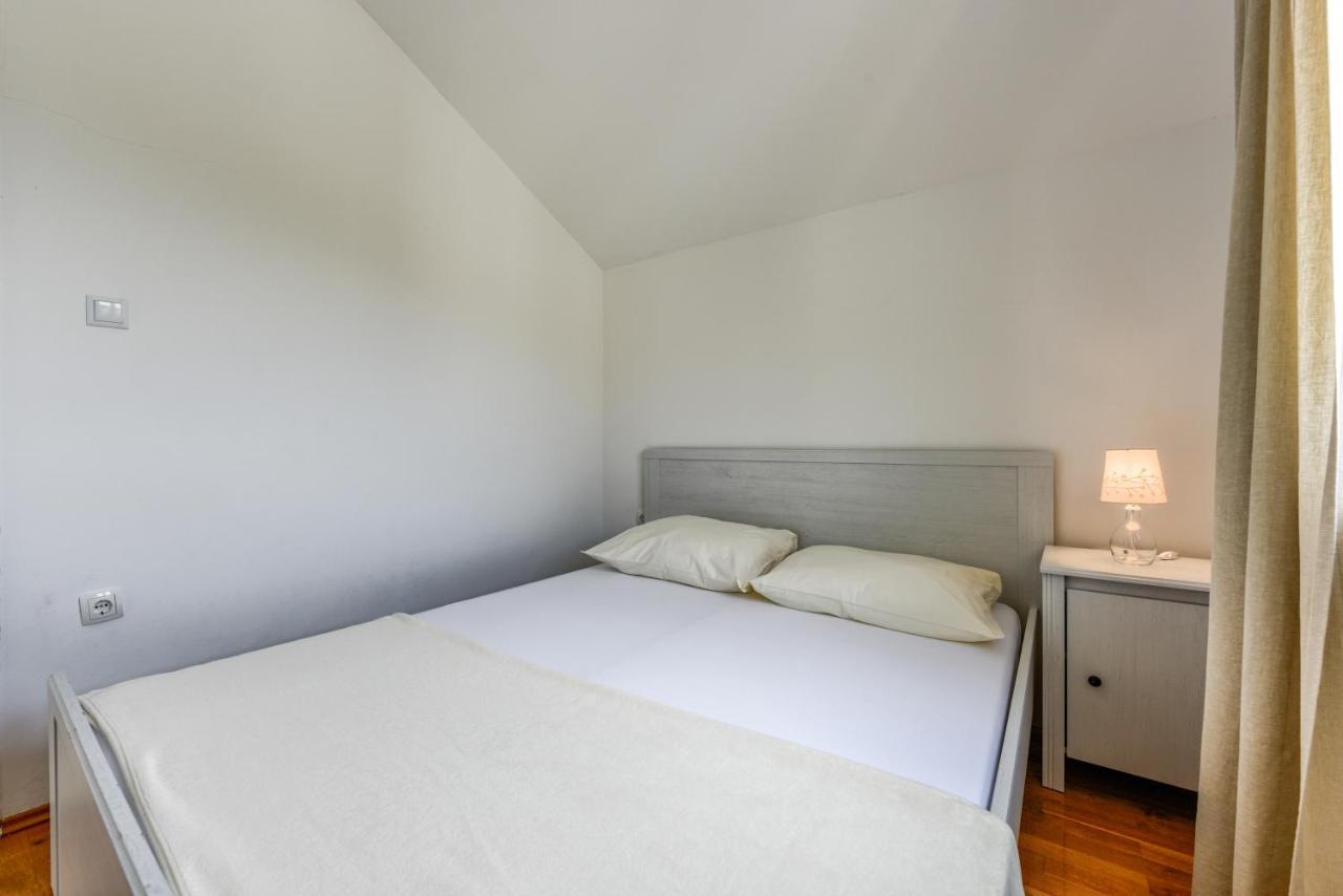 Appartement Zara 2 à Kruševo Extérieur photo
